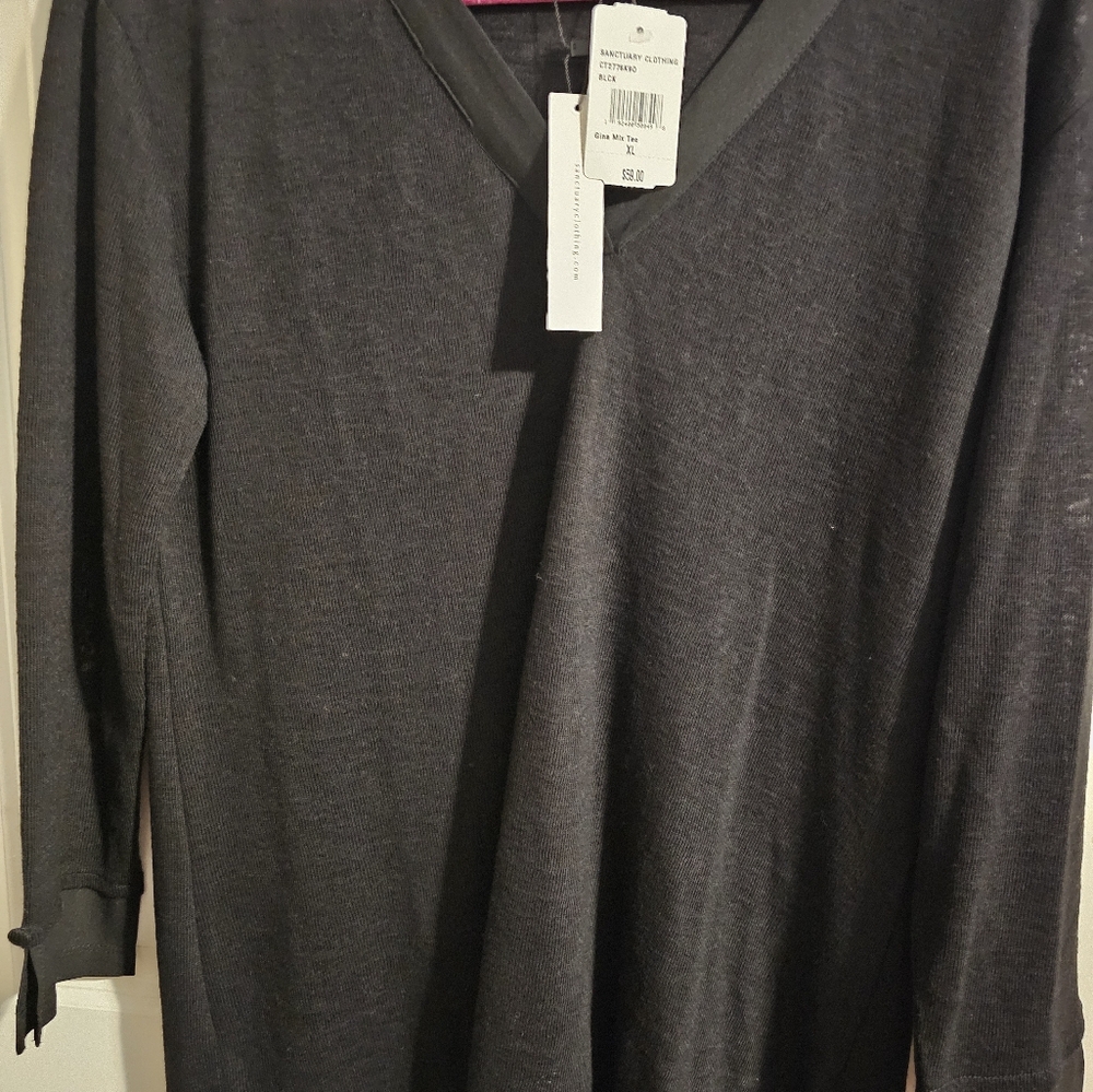 New womens black top